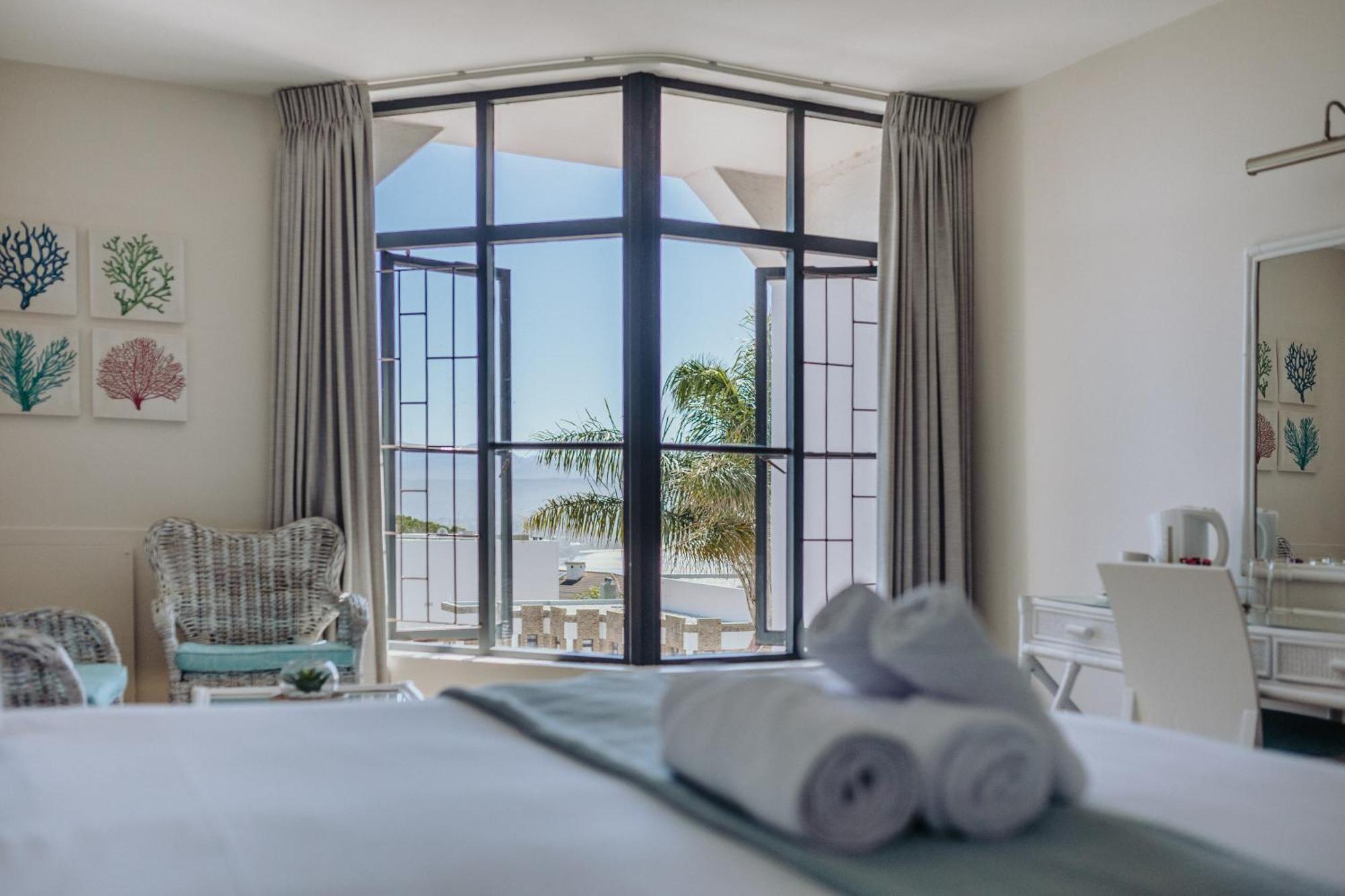 Bayview Hotel Plettenberg Bay Exterior foto